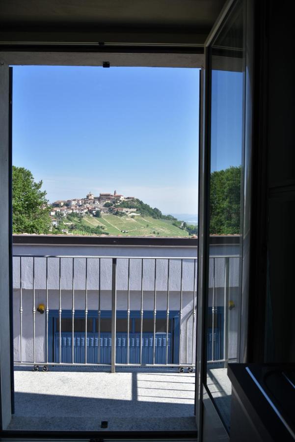 Apartamento A Casa Di Anna La Morra Exterior foto